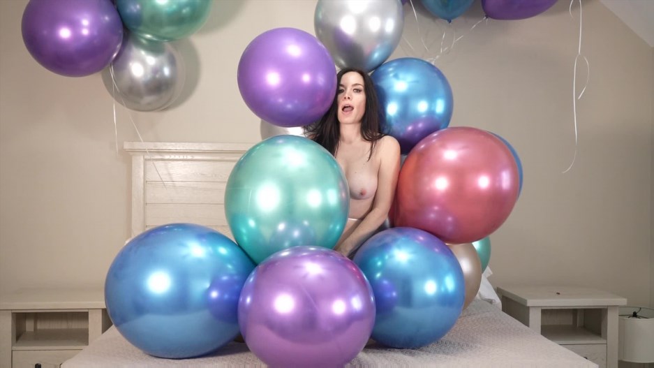 JJ Balloon - Inflatables Chrome Balloon Popping pt2